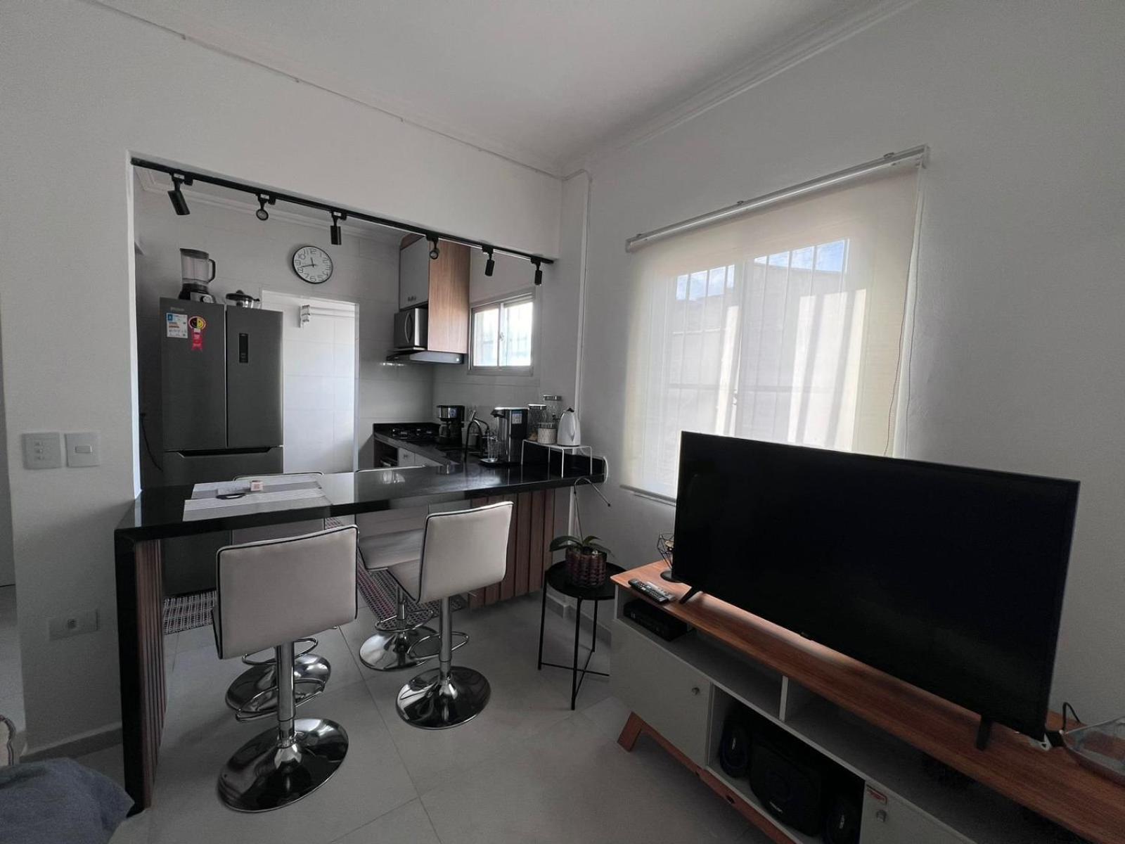 Canto Forte- Suite C/Varanda - Ate 5 Hospedes- Garagem - Wi Fi E 200 Metros Da Praia, 50 Metros Da Av Gastronomica Da Pg Praia Grande (Santos) Eksteriør bilde