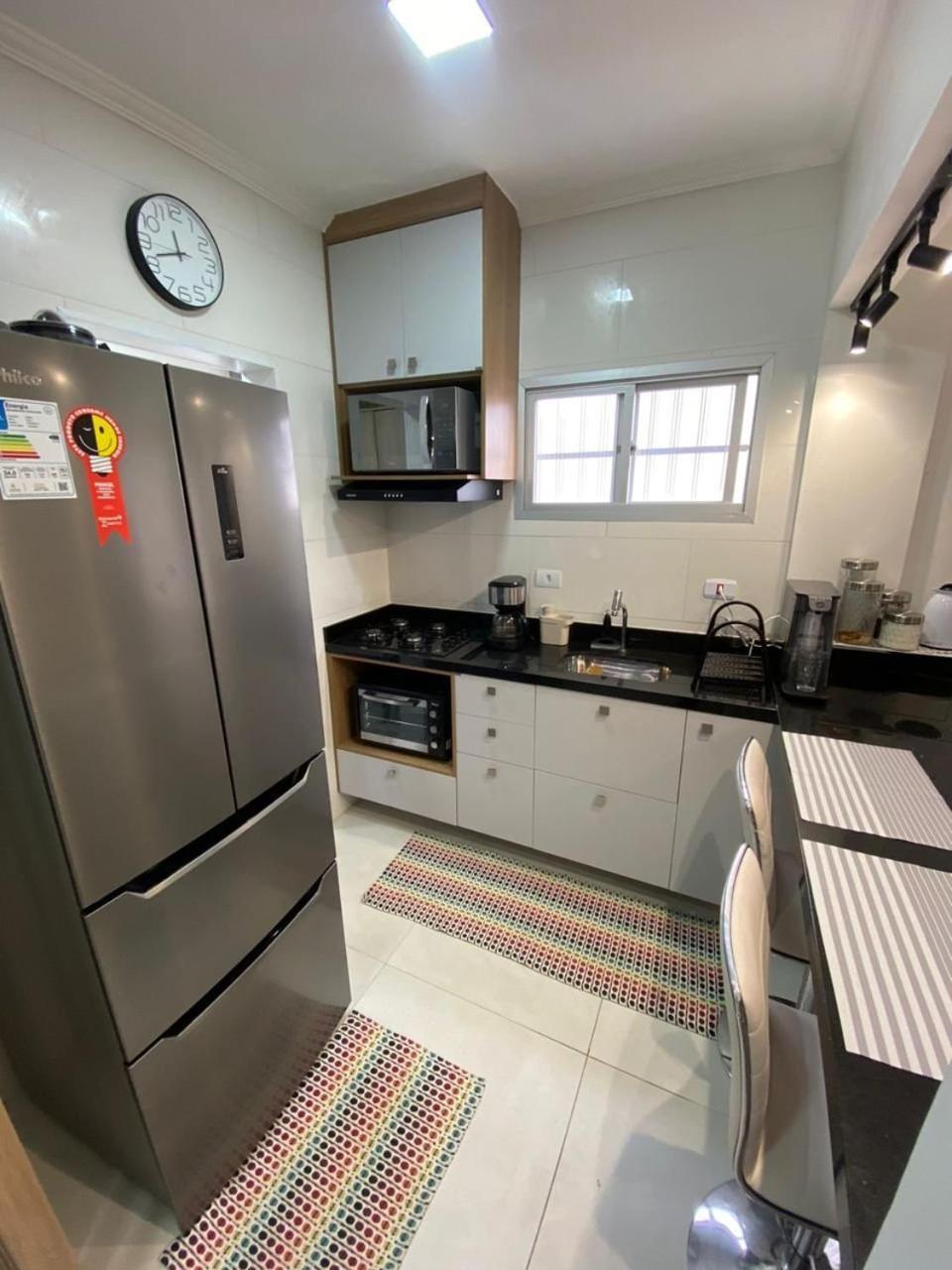 Canto Forte- Suite C/Varanda - Ate 5 Hospedes- Garagem - Wi Fi E 200 Metros Da Praia, 50 Metros Da Av Gastronomica Da Pg Praia Grande (Santos) Eksteriør bilde