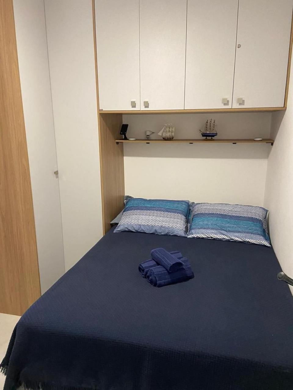 Canto Forte- Suite C/Varanda - Ate 5 Hospedes- Garagem - Wi Fi E 200 Metros Da Praia, 50 Metros Da Av Gastronomica Da Pg Praia Grande (Santos) Eksteriør bilde