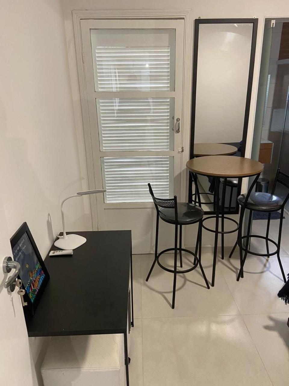 Canto Forte- Suite C/Varanda - Ate 5 Hospedes- Garagem - Wi Fi E 200 Metros Da Praia, 50 Metros Da Av Gastronomica Da Pg Praia Grande (Santos) Eksteriør bilde