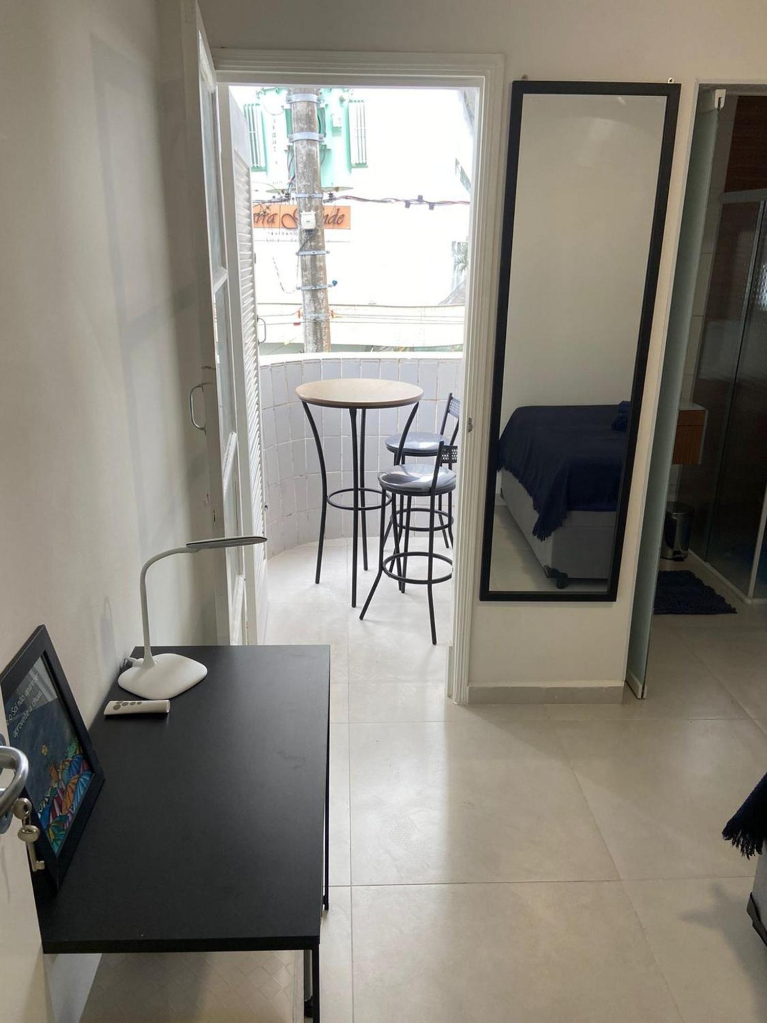 Canto Forte- Suite C/Varanda - Ate 5 Hospedes- Garagem - Wi Fi E 200 Metros Da Praia, 50 Metros Da Av Gastronomica Da Pg Praia Grande (Santos) Eksteriør bilde